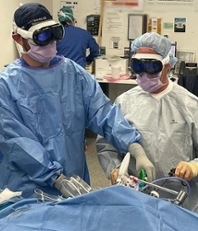 Surgeons wearing Apple Vision Pro