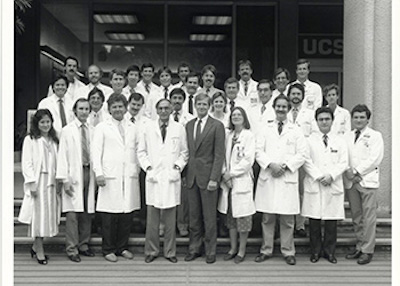 Dr. David Hoyt and the 1985/86 class of trainees, with then-chair, Dr. AR Moossa.